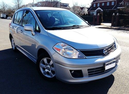 2010 nissan versa automatic 4 door hatchback 1.8 sl hb alloy weels only 3837 mi