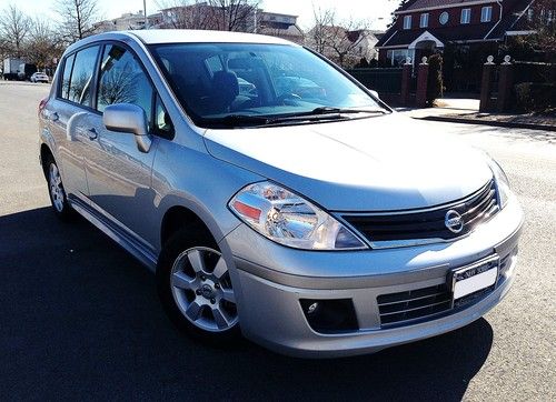 2010 nissan versa automatic 4 door hatchback 1.8 sl hb alloy weels only 3837 mi