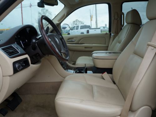 2008 cadillac escalade base