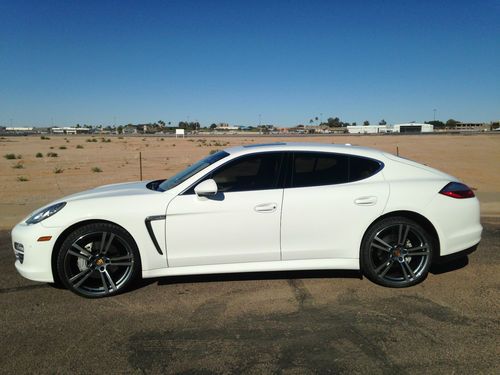 2010 porsche panamera 4s 23k miles  carrara white/ luxor beige 22" turbo wheels