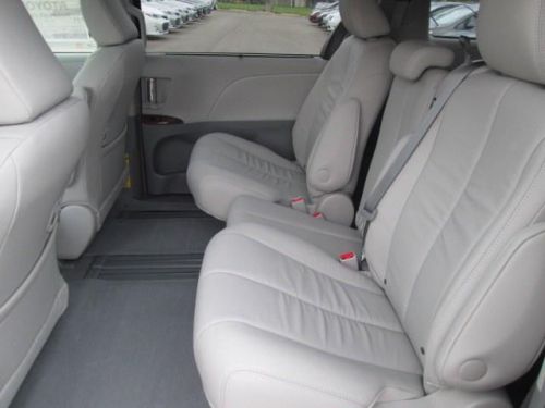 2014 toyota sienna xle
