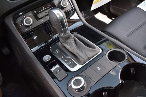 2014 Volkswagen Touareg Sport w/Nav, US $53,080.00, image 8