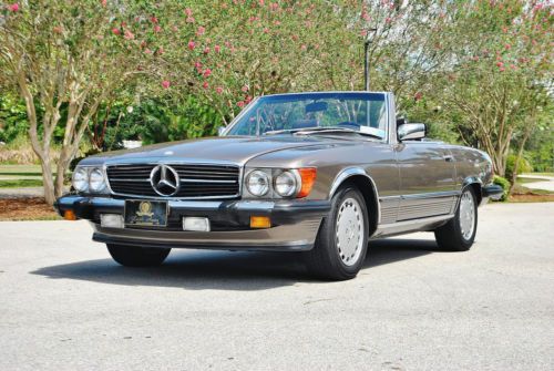 Mint low mileage 1988 mercedes benz 560 sl convertible simply beautiful rare car