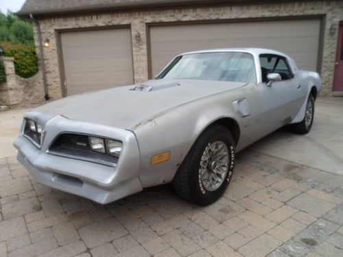 1977 TRANS AM / 59,000 MILES SOLID CAR NEEDS RESTORED, US $6,900.00, image 1
