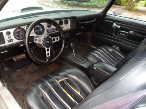 1977 TRANS AM / 59,000 MILES SOLID CAR NEEDS RESTORED, US $6,900.00, image 5