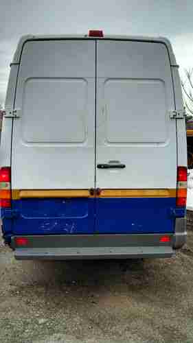 2004 Dodge Sprinter 2500 158 inch wheel base High top Van 3-Door 2.7L, image 5