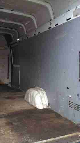 2004 Dodge Sprinter 2500 158 inch wheel base High top Van 3-Door 2.7L, image 15