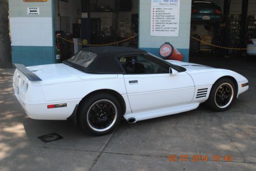 White with black convertable top excellant condition