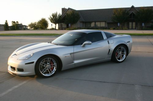 2008 chevrolet corvette z06 coupe 2-door 7.0l with thousands in hop ups