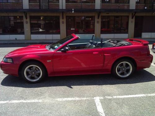 2001 ford mustang gt convertible 2-door 4.6l