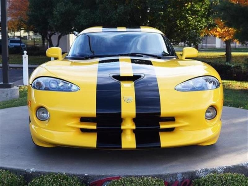 2002 dodge viper gts