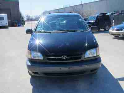 2000 Toyota Sienna, image 2
