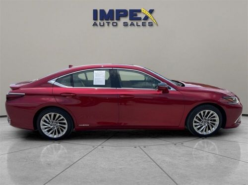 2022 lexus es 300h ultra luxury