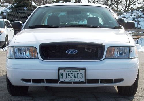 White 2008 ford crown victoria - one owner