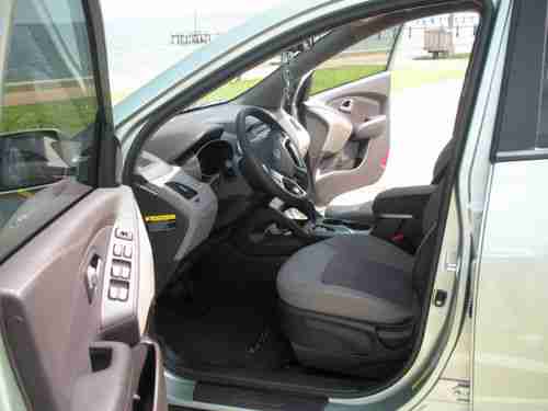 2011 Hyundai Tucson GLS Sport Utility 4-Door, US $18,500.00, image 8