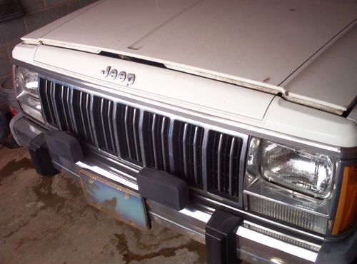 1989 jeep cherokee laredo sport utility 4-door 2.5l
