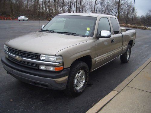 2002 chevrolet silverado 1500 lt z71 4x4 extended cab pickup 4-door 5.3l