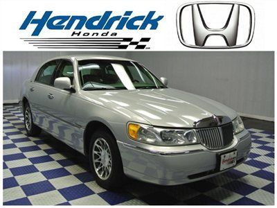 2001 lincoln town car signature - new brakes - lthr - climate ctrl - local trade