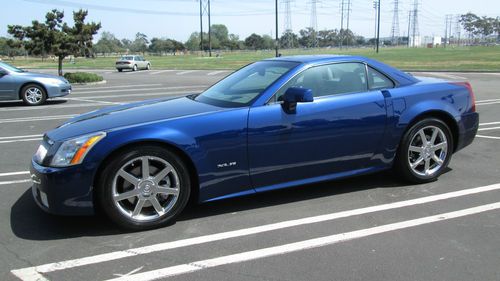 2004 cadillac xlr base convertible 2-door 4.6l