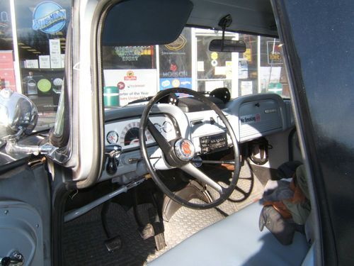 1962 chevy step side pick up