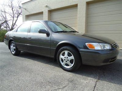 2000 toyota camry le/4cyl/auto/sunroof/wow!lowmiles!warranty!look!