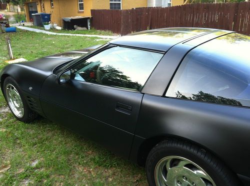 1993 chevrolet corvette 40th anniversary edition hatchback 2-door 5.7l