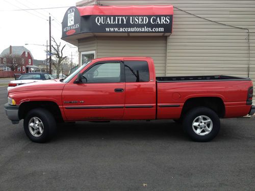 1999 Dodge Ram 1500 Laramie Standard Cab Pickup 2-Door 5.2L