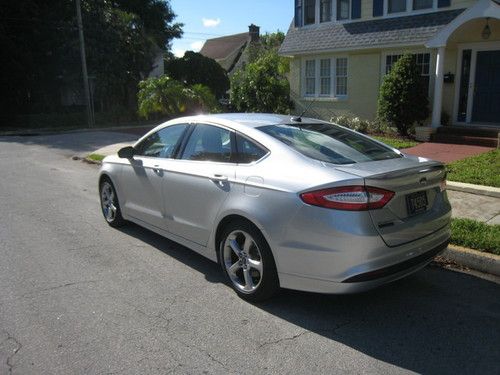 2013 ford fusion se