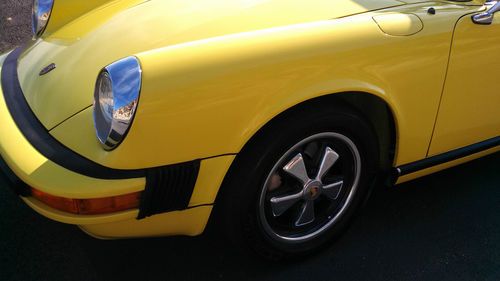 Light Yellow Porsche 911 Targa!! Original paint Dry AZ with 3Lengine Beautiful!!, image 7
