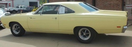 1969 plymouth roadrunner base 6.3l