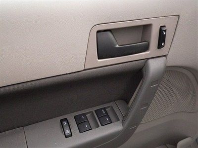 2008 Ford Focus SE Sedan 2.0L Super Clean!!, image 19