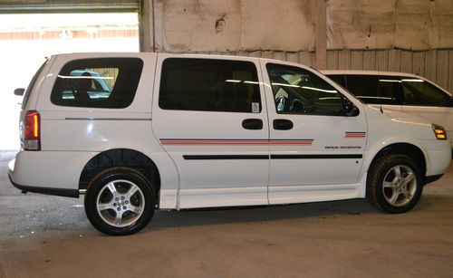 2008 chevrolet uplander - braun entervan - handicap accessible