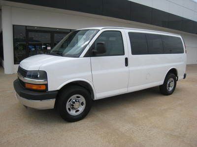 11 3500 express 12 passenger van v8 1lt trim 6.0l v8 automatic 2wd warranty