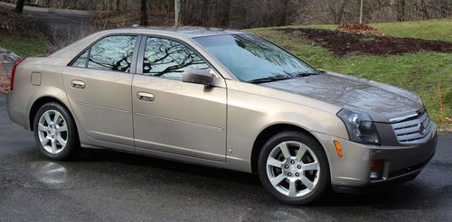 2006 cadillac cts base sedan 4-door 3.6l : manual w/ luxury options