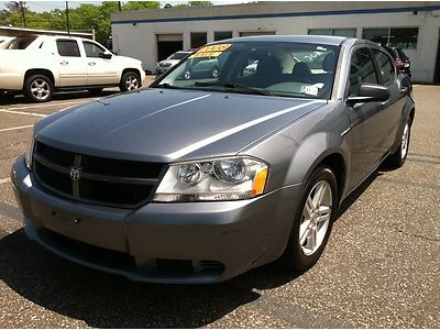 Low reserve 2008 dodge avenger in good condition