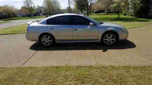 2004 Nissan Altima SE Sedan 4-Door 3.5L, image 2