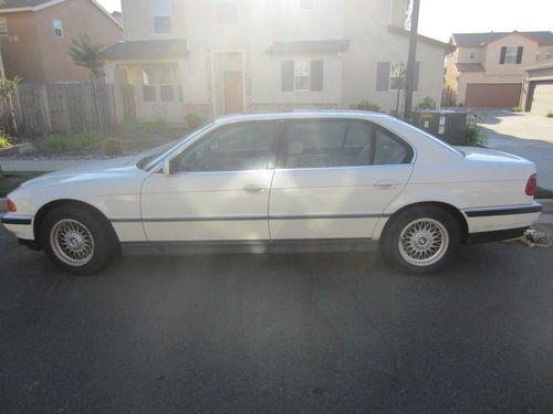 1996 bmw 740i 4-door sedan