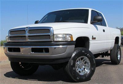 *no reserve*2001 dodge ram 2500 cummins diesel 6 spd man.quad cab 4x4 short bed