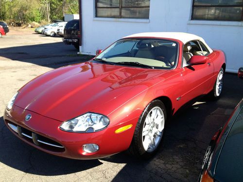 2002 jaguar xk8 base convertible 2-door 4.0l