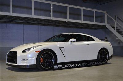 2013 nissan gt-r black edition, perfect condition, 3k miles, 109k window sticker