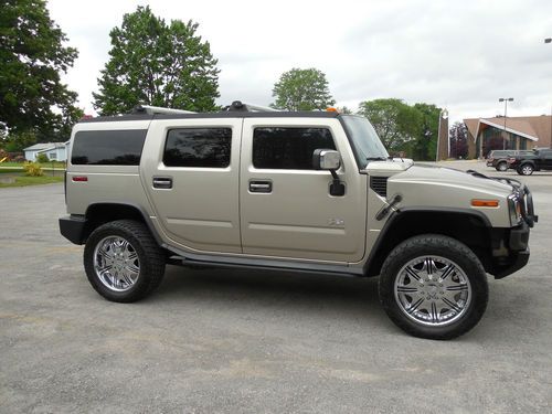 2003 hummer h2 all wheel drive suv v8 6.0l low mileage 22inch wheels