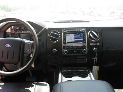2012 Ford Super Duty F-250 SRW 4WD Crew Cab 156 Lariat 6.7 Ford Power Stoke, image 4