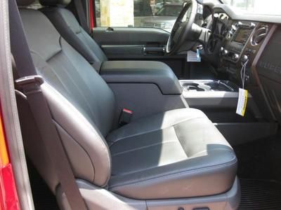 2012 Ford Super Duty F-250 SRW 4WD Crew Cab 156 Lariat 6.7 Ford Power Stoke, image 5