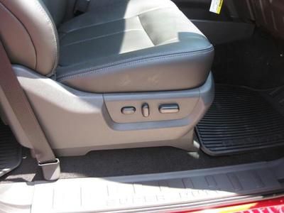 2012 Ford Super Duty F-250 SRW 4WD Crew Cab 156 Lariat 6.7 Ford Power Stoke, image 25