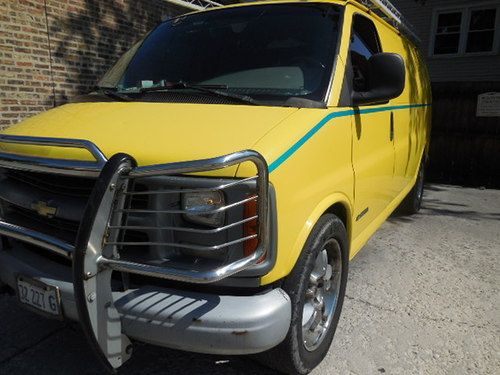 2000 chevrolet express 1500 base standard cargo van 3-door 4.3l