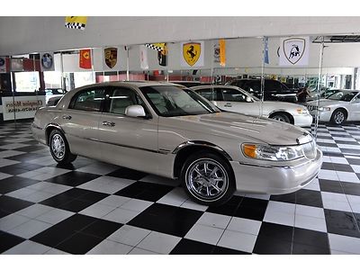 2001 Lincoln Towncar Signature Limited Edition*41k*FL Car*1Owner*Waranty*Sunroof, US $9,995.00, image 8