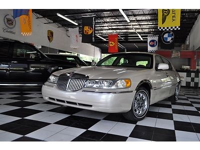 2001 Lincoln Towncar Signature Limited Edition*41k*FL Car*1Owner*Waranty*Sunroof, US $9,995.00, image 16