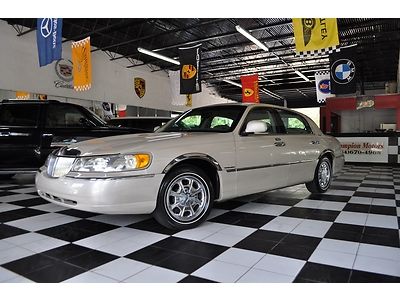 2001 Lincoln Towncar Signature Limited Edition*41k*FL Car*1Owner*Waranty*Sunroof, US $9,995.00, image 19