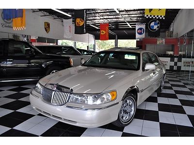 2001 Lincoln Towncar Signature Limited Edition*41k*FL Car*1Owner*Waranty*Sunroof, US $9,995.00, image 21