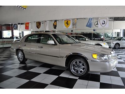 2001 Lincoln Towncar Signature Limited Edition*41k*FL Car*1Owner*Waranty*Sunroof, US $9,995.00, image 26
